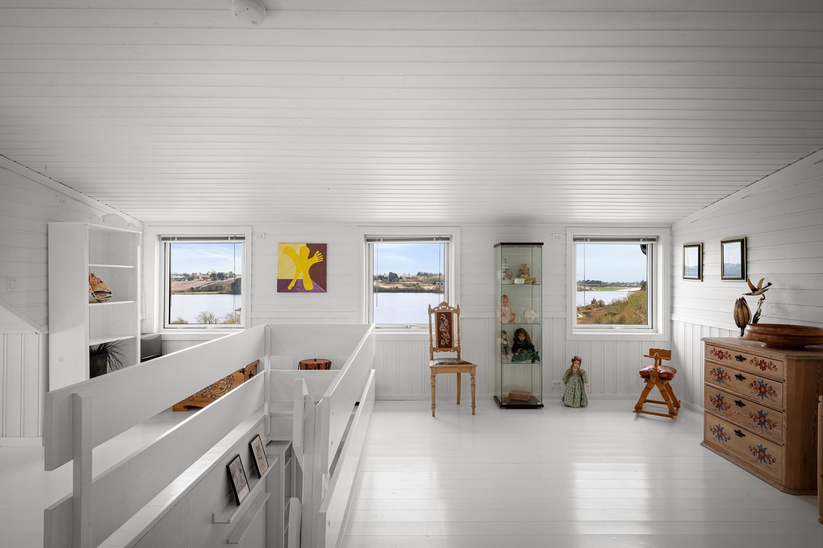 Loftstuen er et stort og allsidig rom med mange bruksmuligheter. Galleribilde