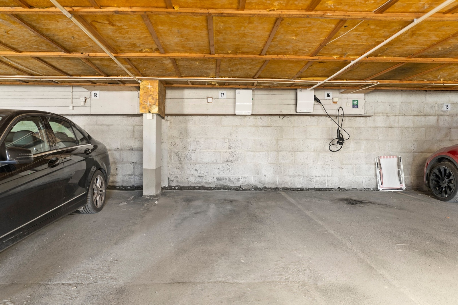 Garasjeplass med lademulighet Galleribilde