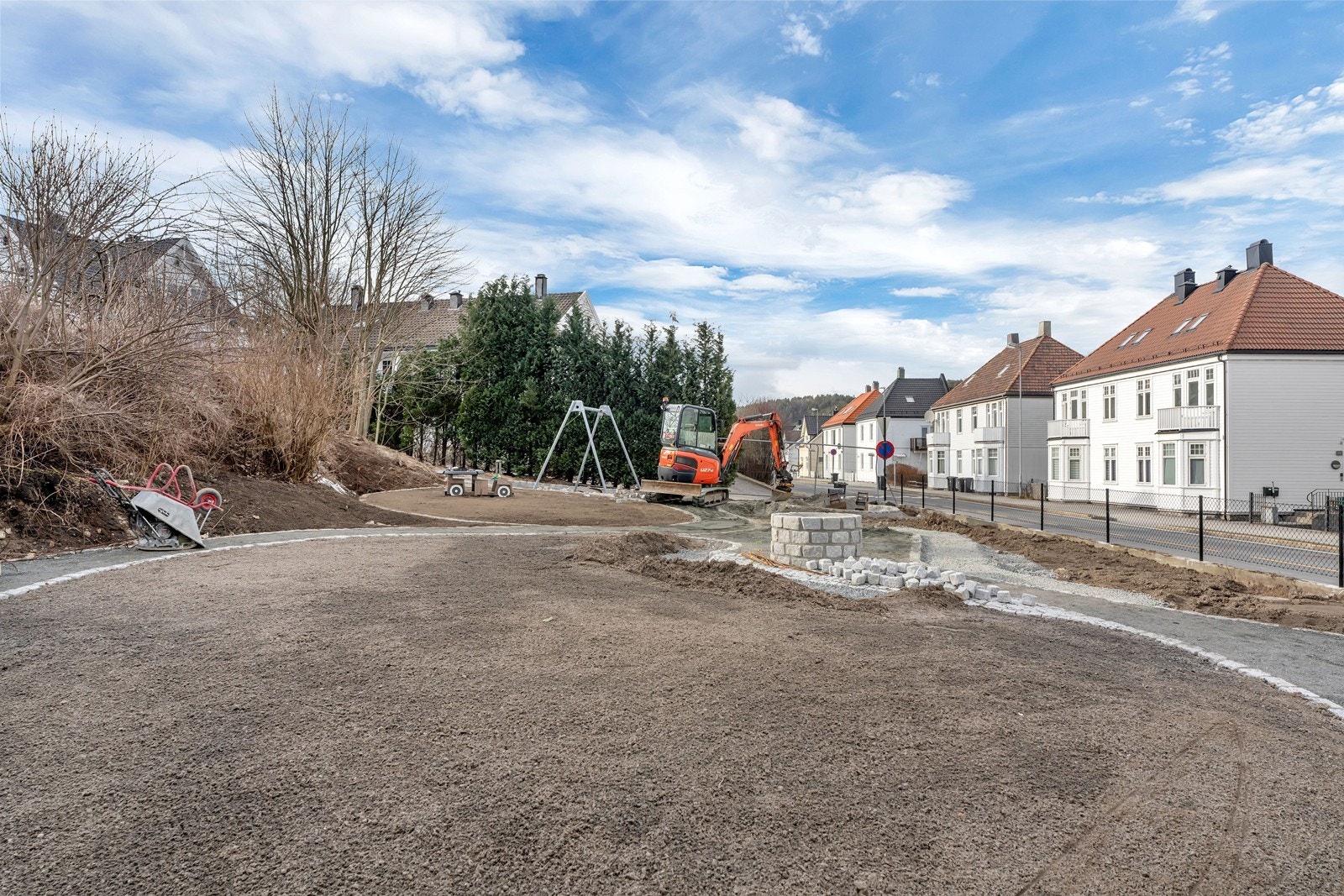 Ved siden av sameiet opparbeider utbygger en flott park for område Galleribilde