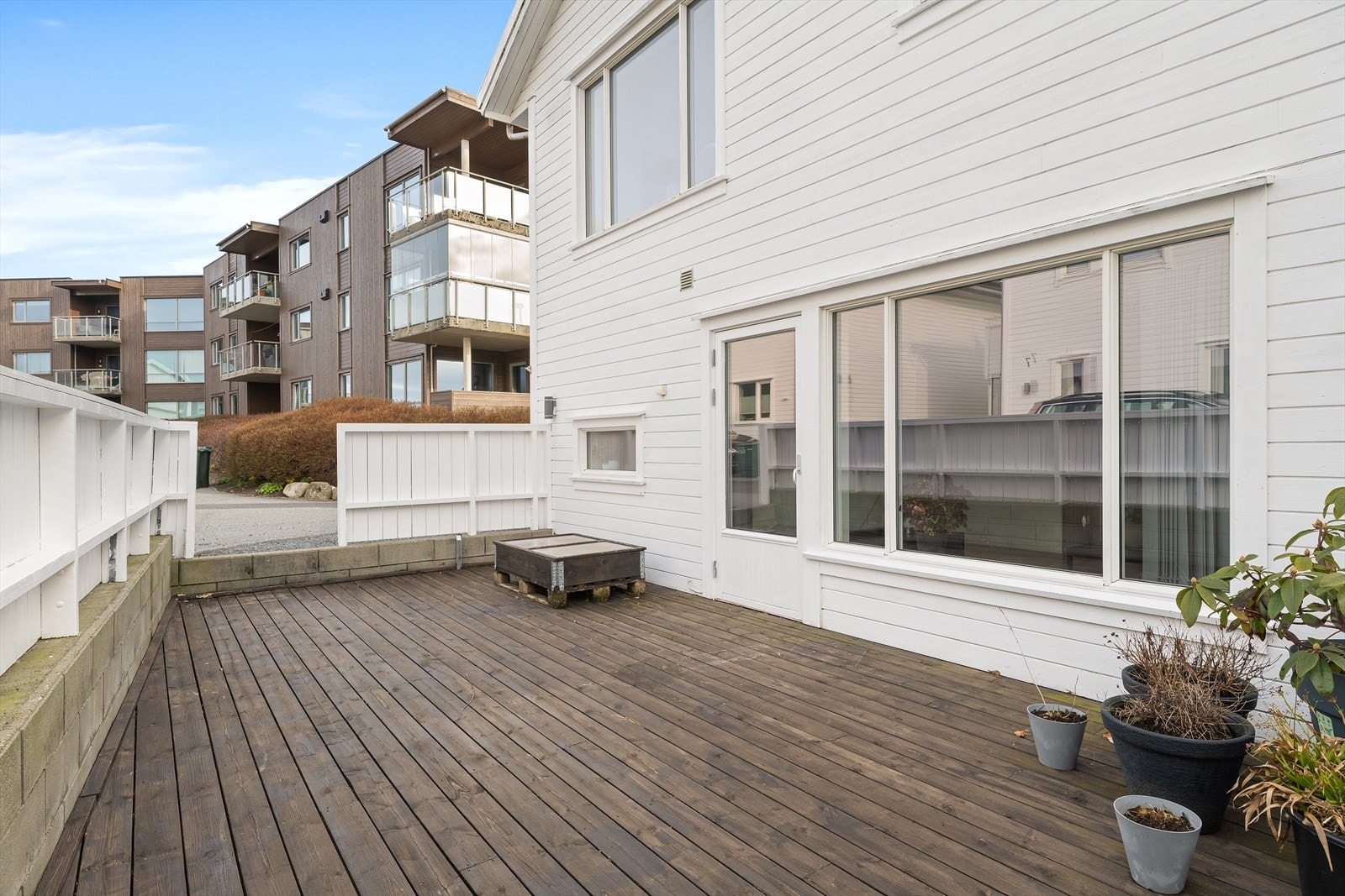 Terrasse mot vest Galleribilde