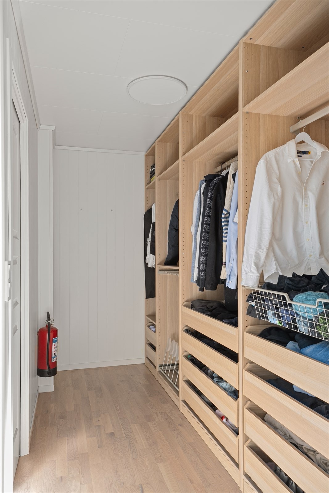 Garderobe Galleribilde