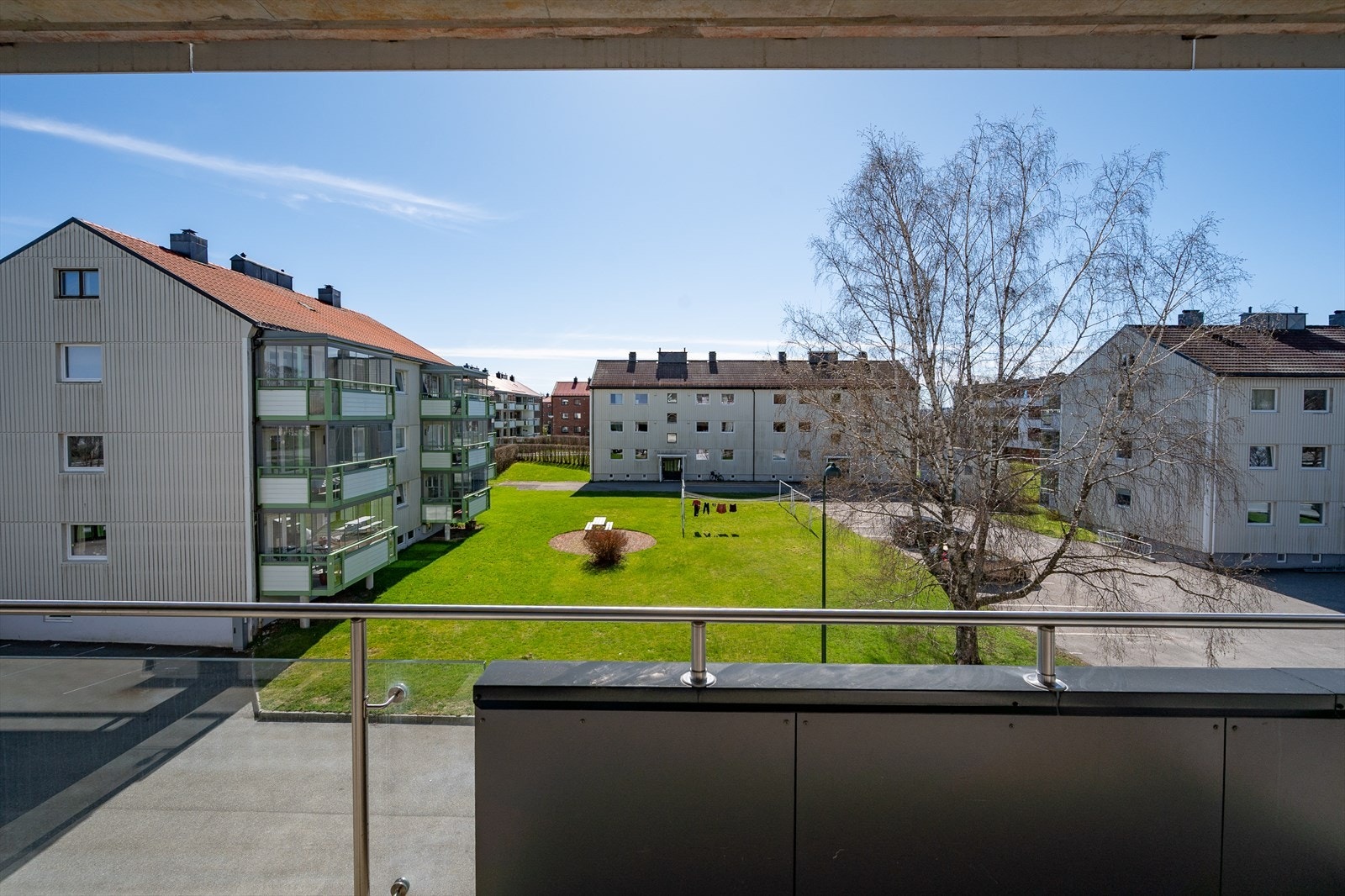 Fint utsyn over grøntområde Galleribilde
