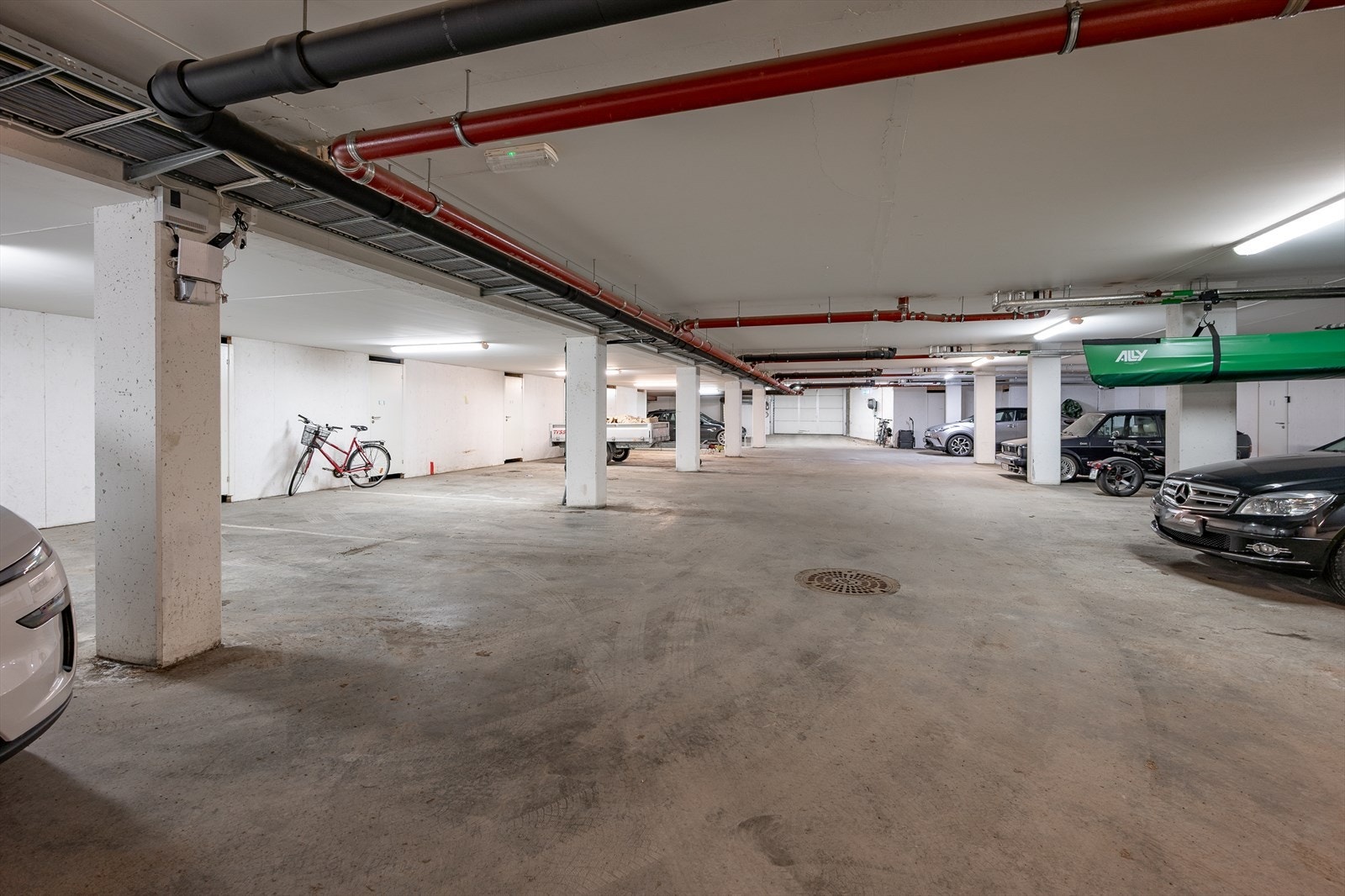 Her medfølger fast p-plass og privat sportsbod på 5 kvm Galleribilde