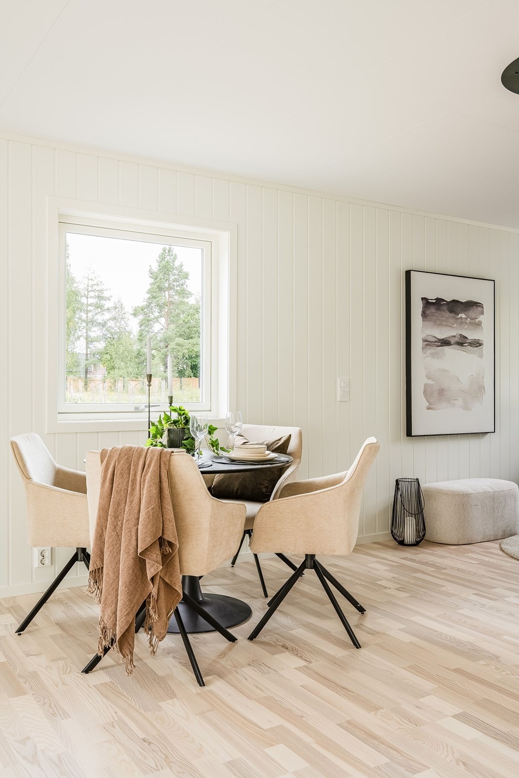 Lunt og godt med gulvvarme i hele i 1. etasje. Boligen har også balansert ventilasjon som sørger for et godt inneklima. Galleribilde