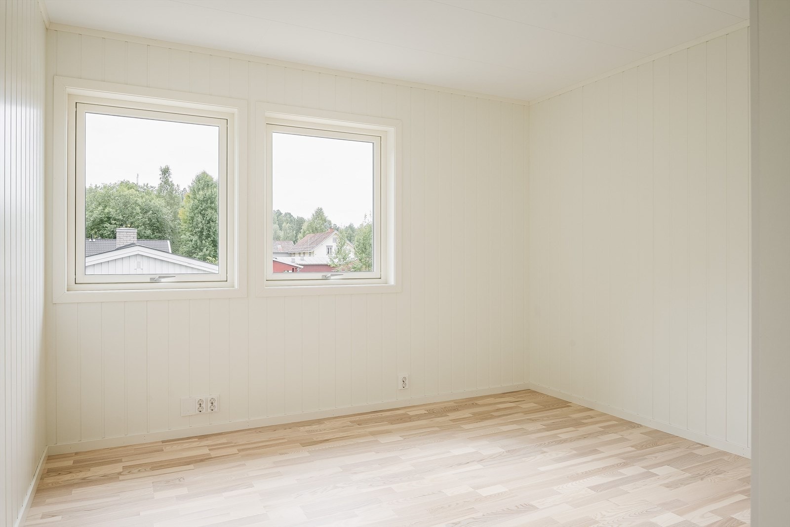 Soverom 2 er også et lyst og fint rom av god størrelse. Galleribilde