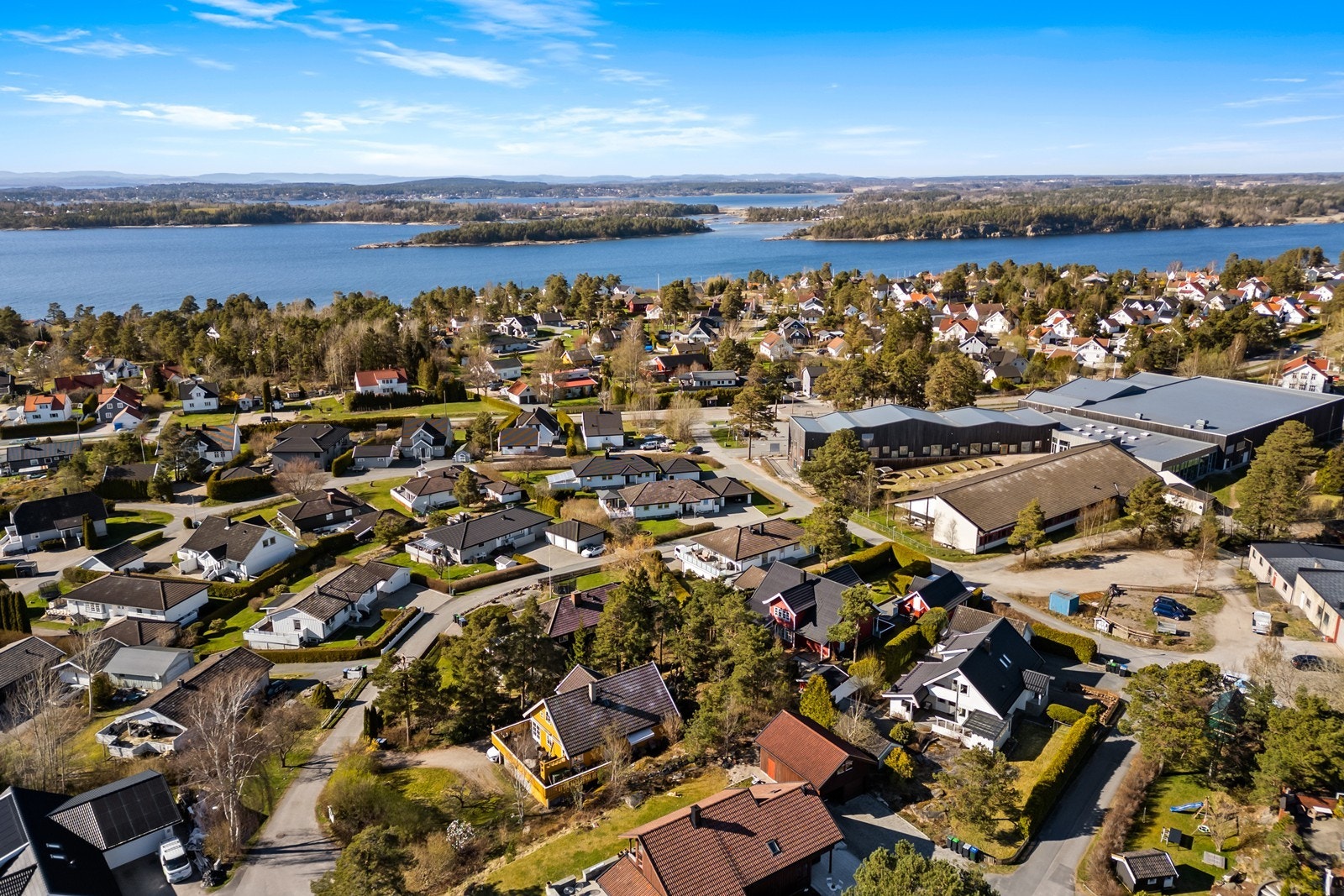 Nyt nærheten til sjøen og Kyststien, som byr på flotte turmuligheter året rundt. Galleribilde