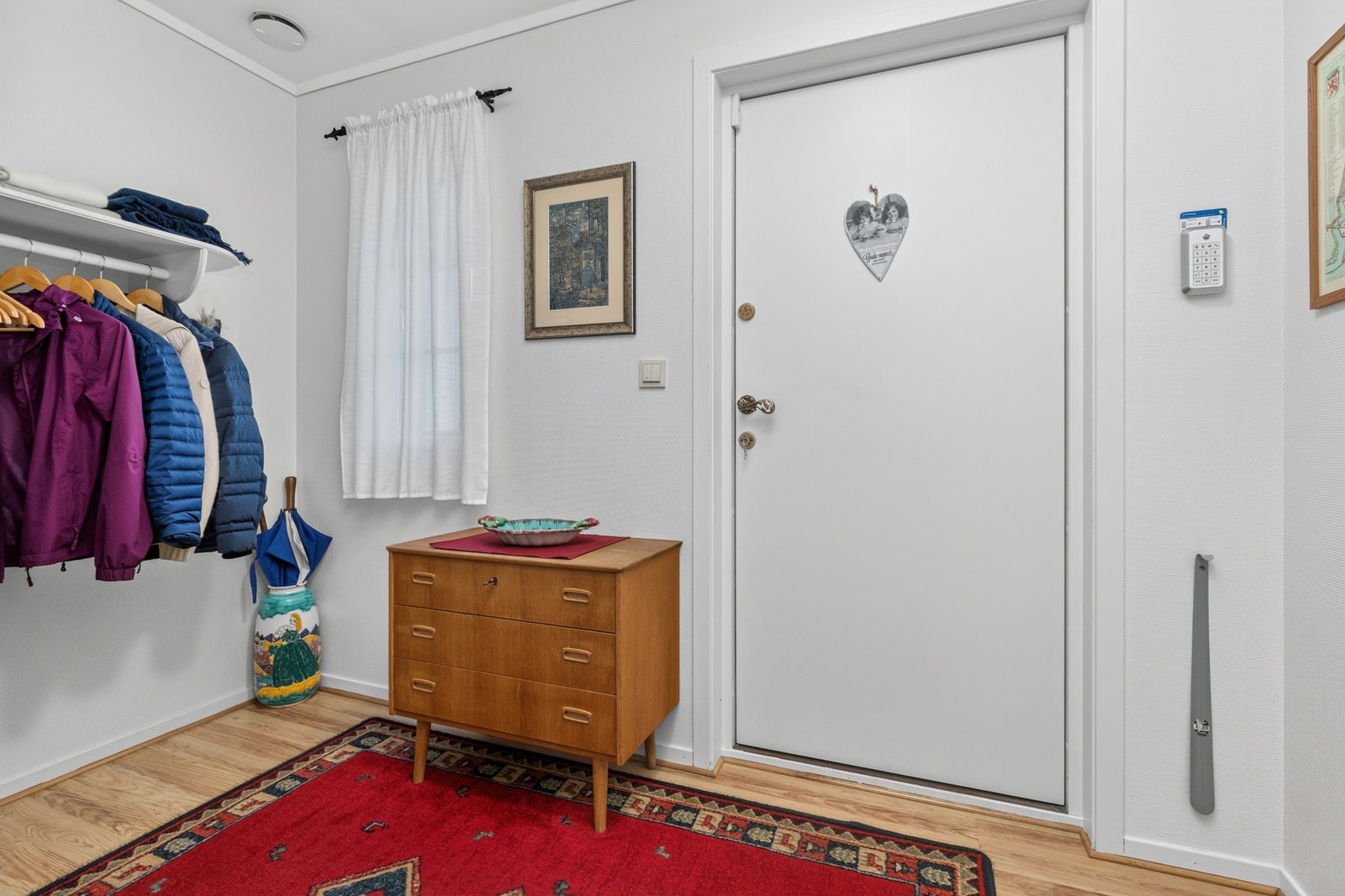 Romslig vindfang / entré Galleribilde