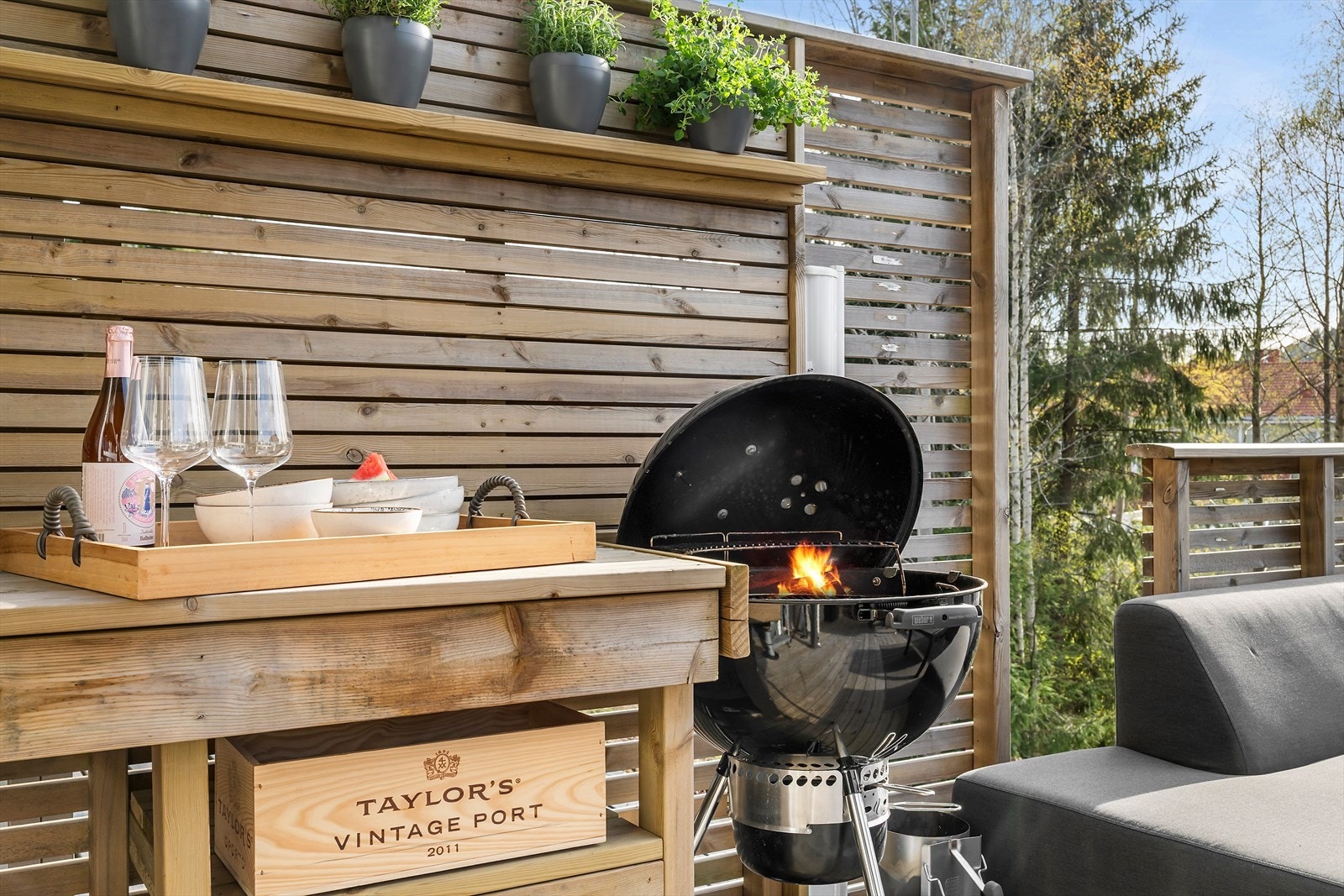 Plattingen er velegnet for grillkos på svale kvelder. Galleribilde