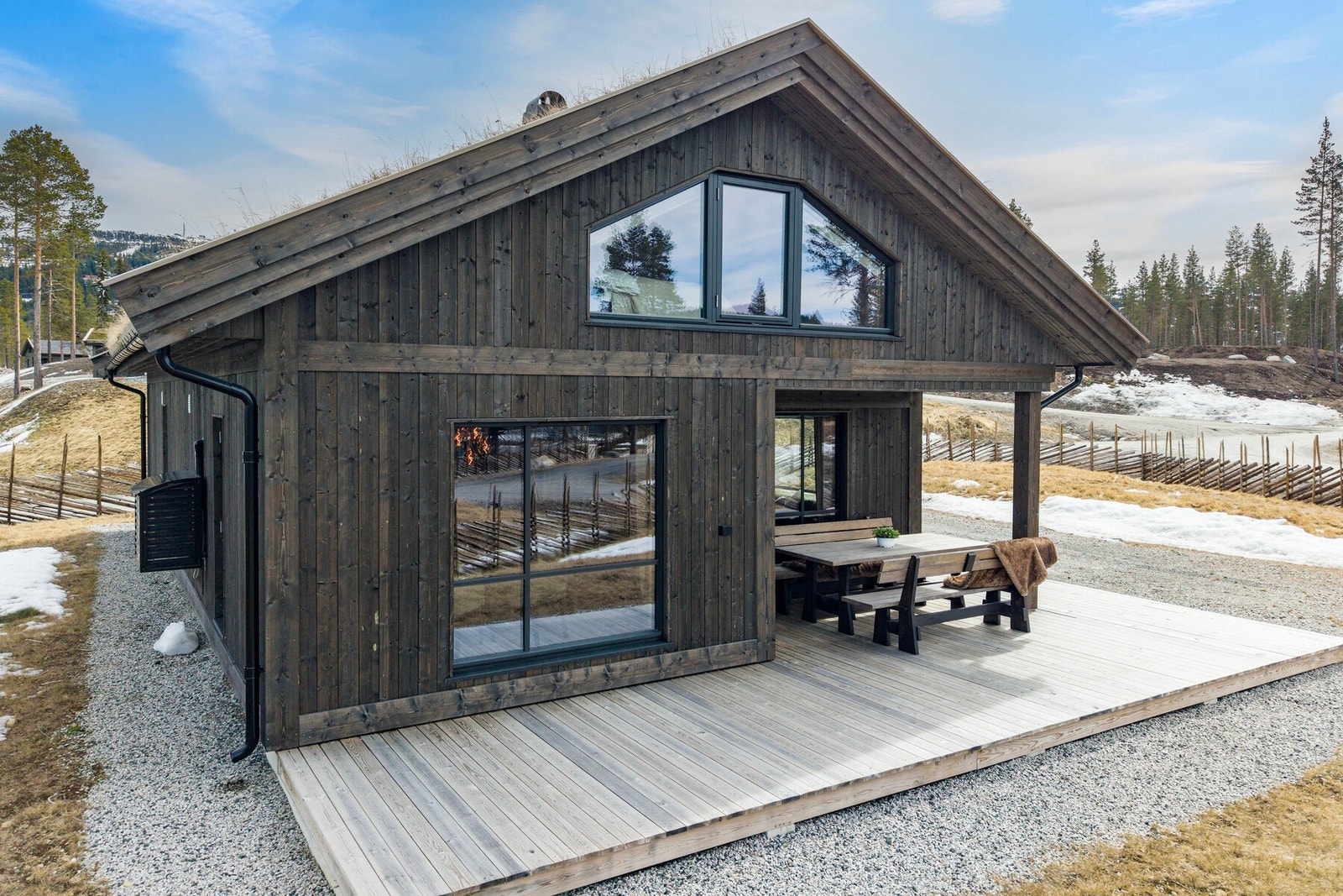 Platting med plass til sittegrupper. Galleribilde