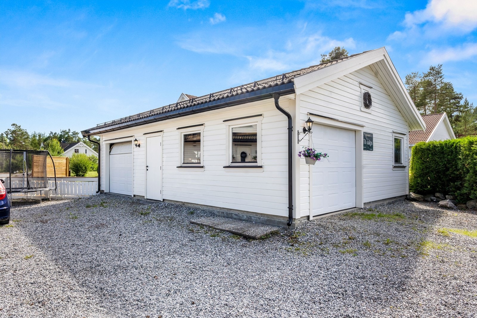Det medfølger parkering i garasje. Galleribilde