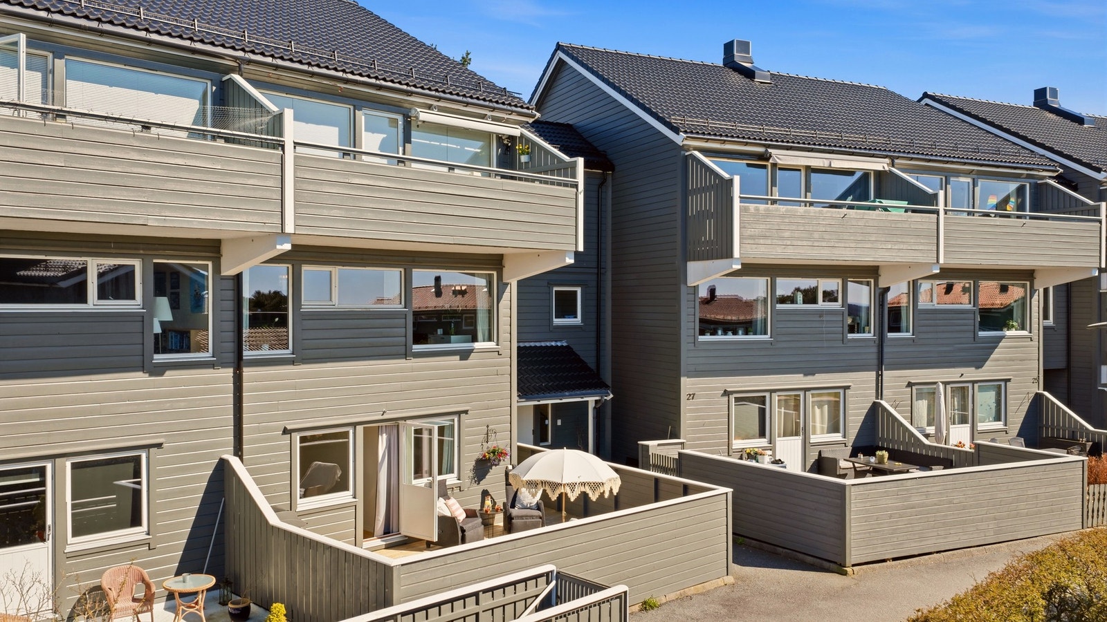 Boligen ligger i et populært borettslag på beste Bønes! Galleribilde