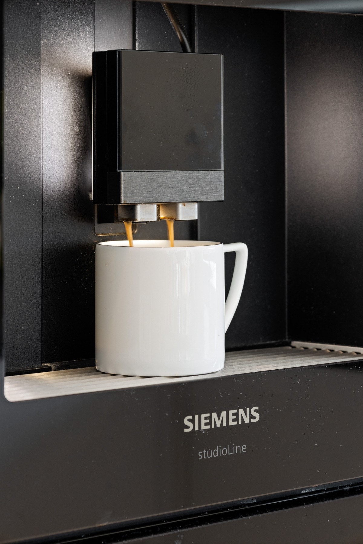 Integrert Siemens kaffemaskin for enkel tilgang til fersk kaffe Galleribilde