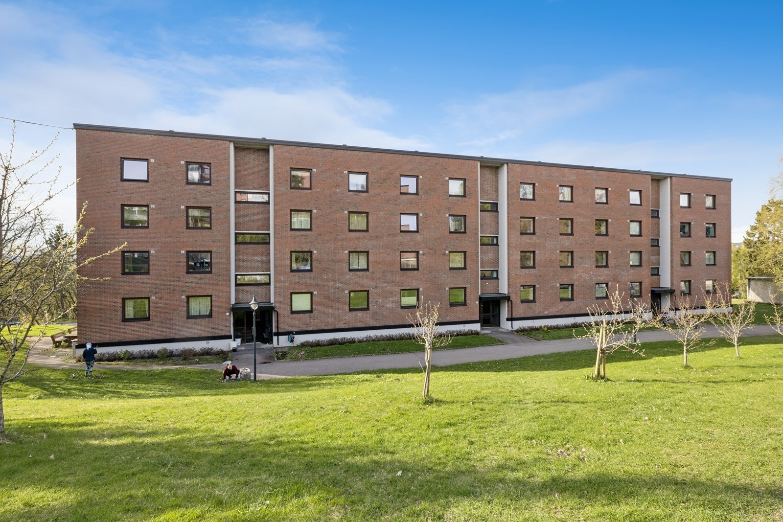 En pen 3-roms leilighet i et attraktivt og veldrevet borettslag på Tveita kun 14 minutter fra Oslo S med t-bane. Galleribilde