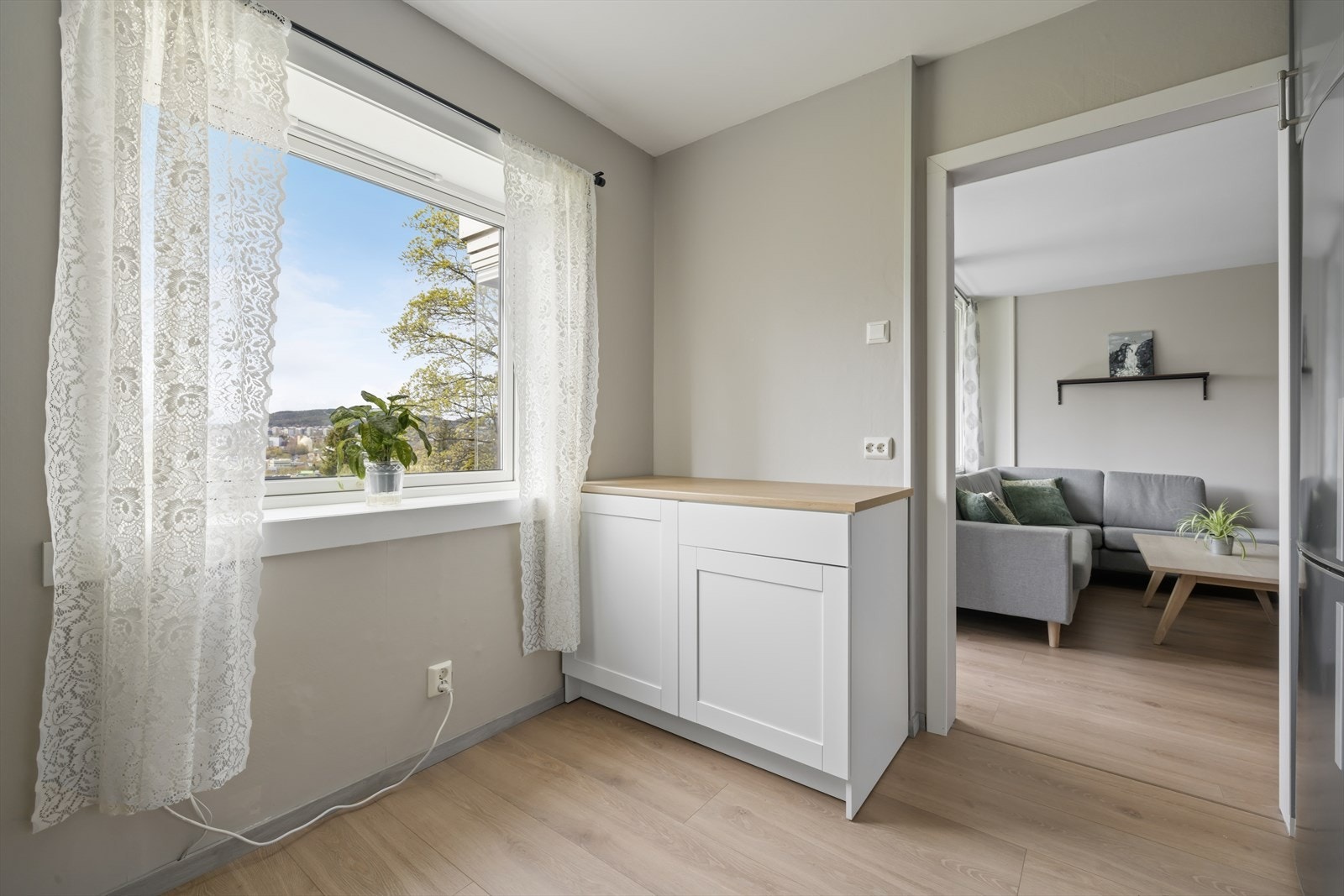 Det er mulighet for å ha et spisebord på kjøkken hvis man ønsker det. Galleribilde