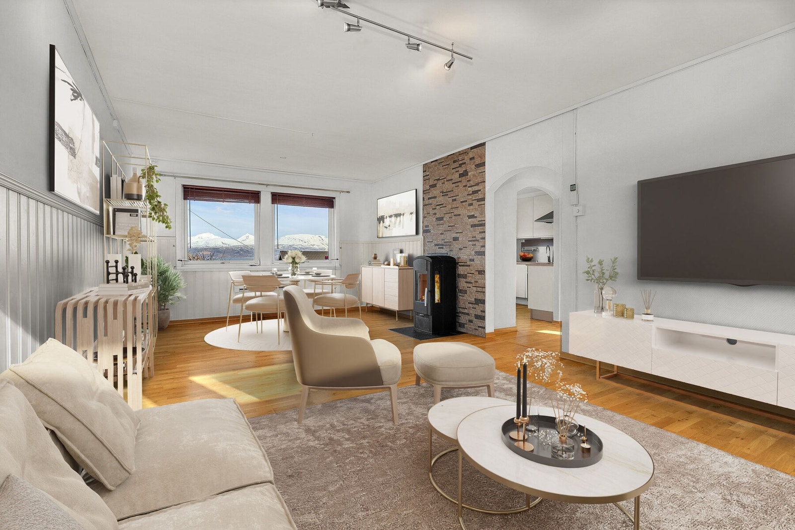 Lys og trivelig selveierleilighet med 2 soverom. Foto: Punsvik foto Galleribilde