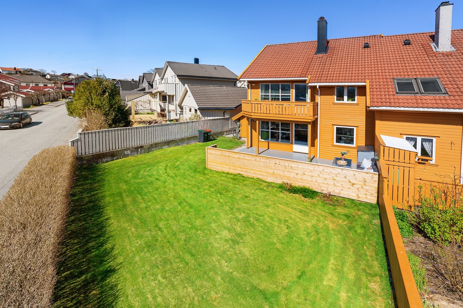 Uteområdet. Galleribilde
