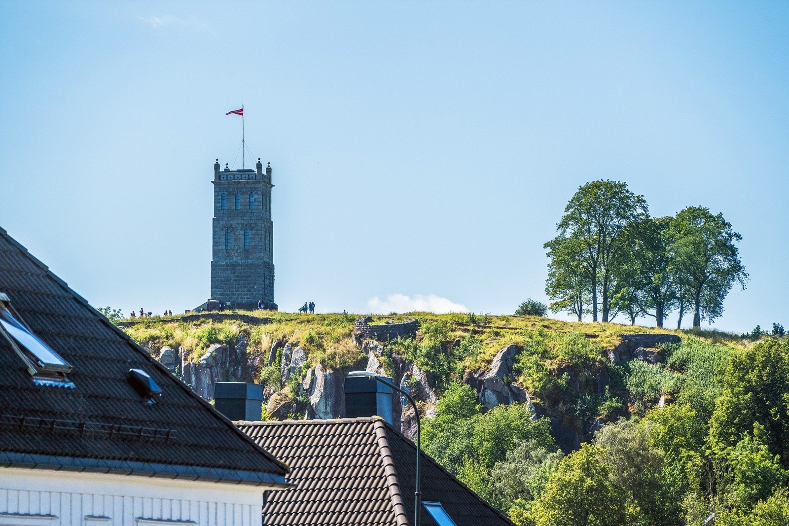 Nydelig utsikt mot Slottsfjell - Tønsbergs hovedattraksjon! Galleribilde