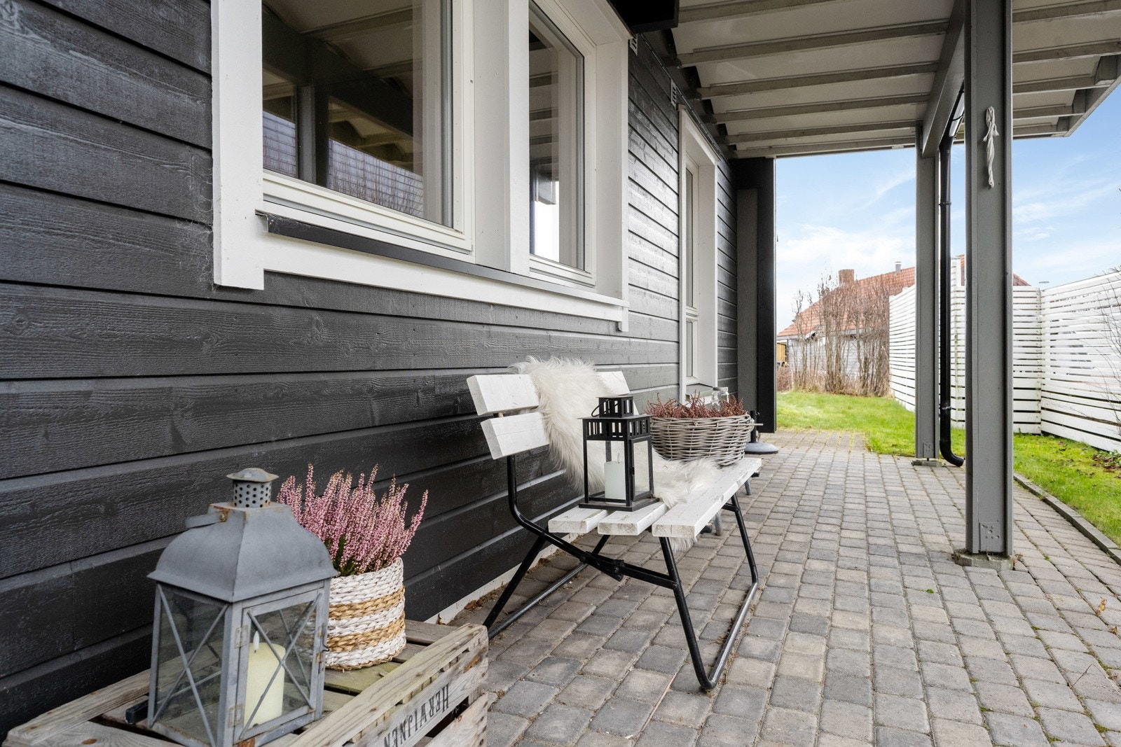 Terrasse mot øst Galleribilde