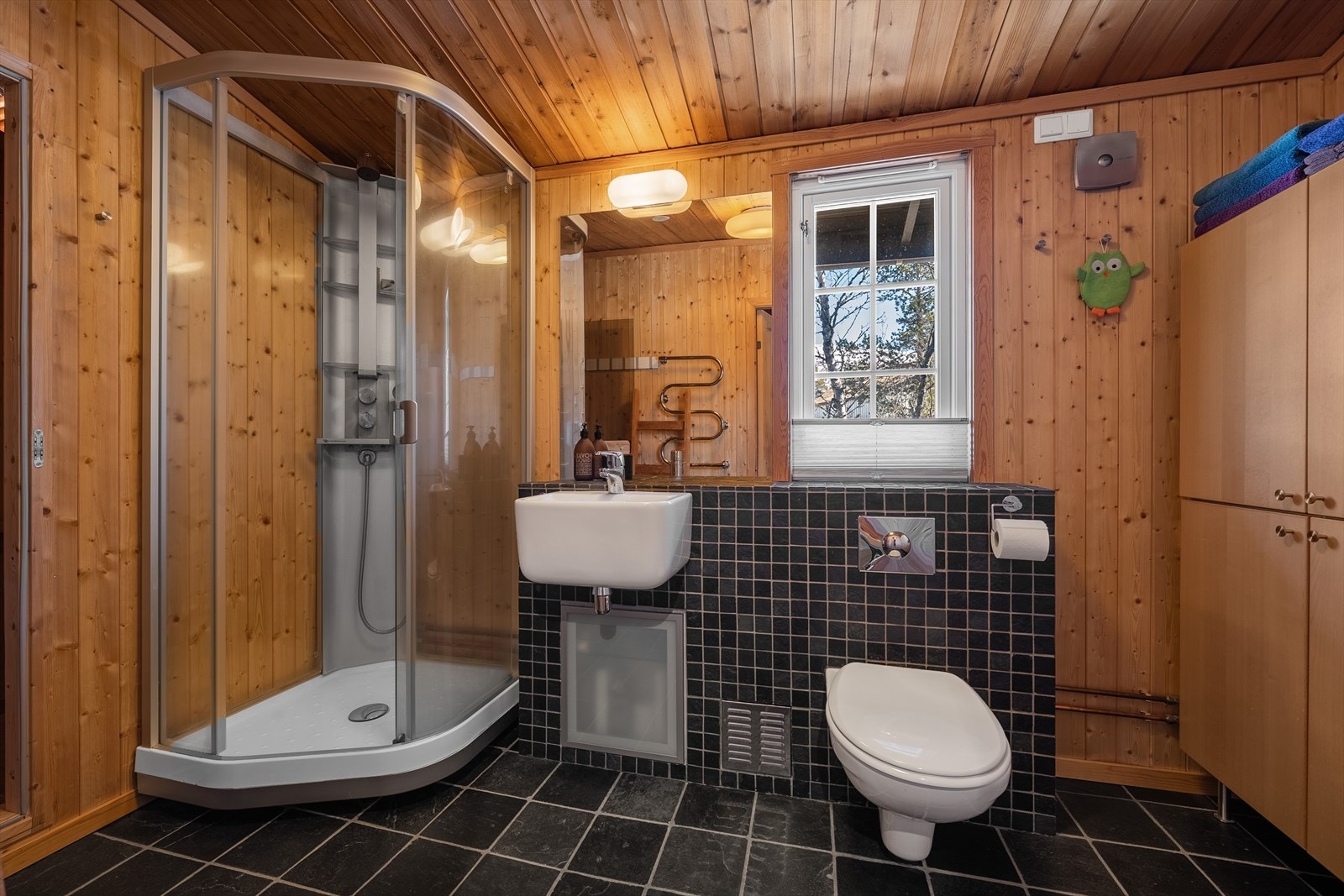 Fra badet har man adkomst til badstue Galleribilde