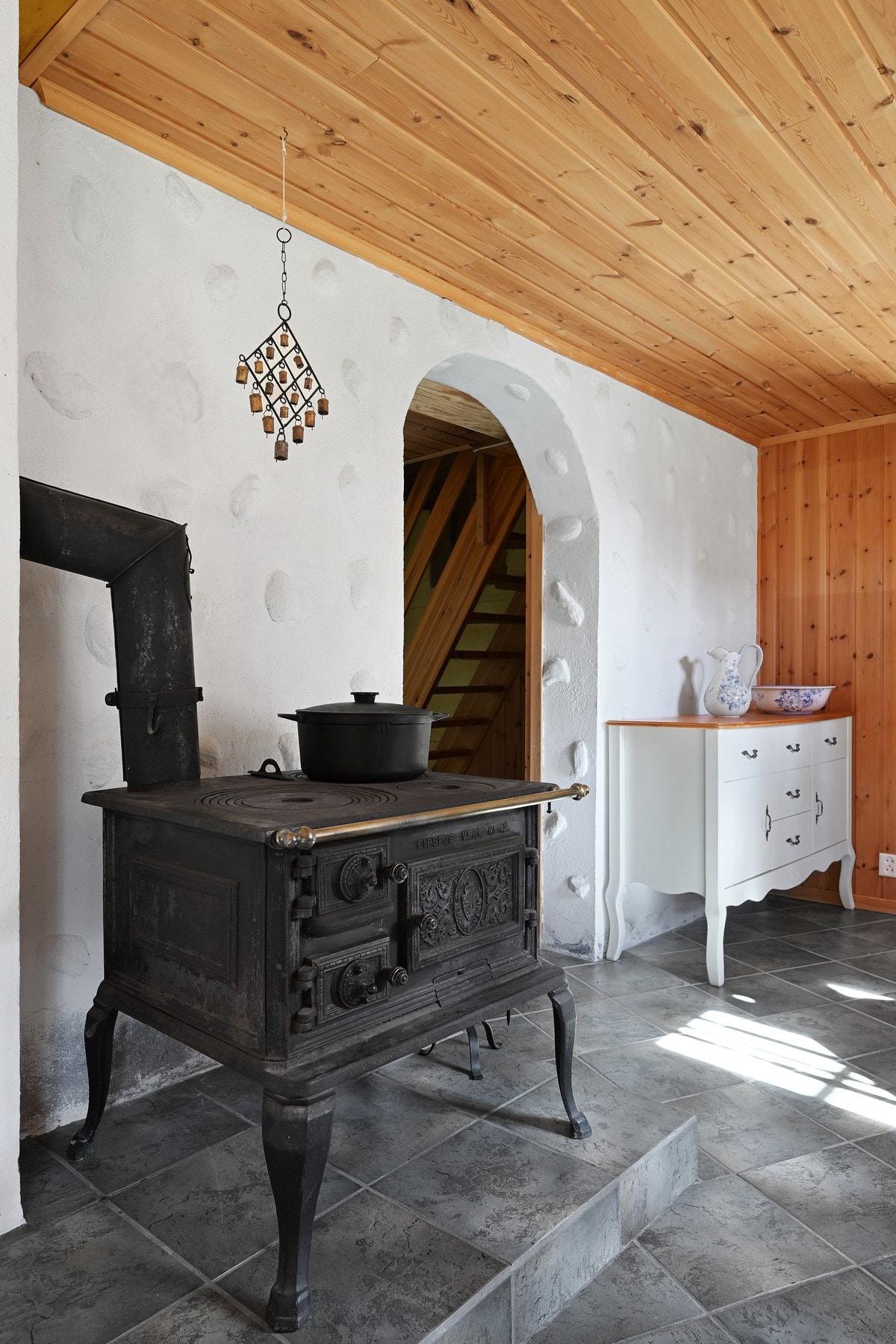 Kjellerstue med bakerovn Galleribilde