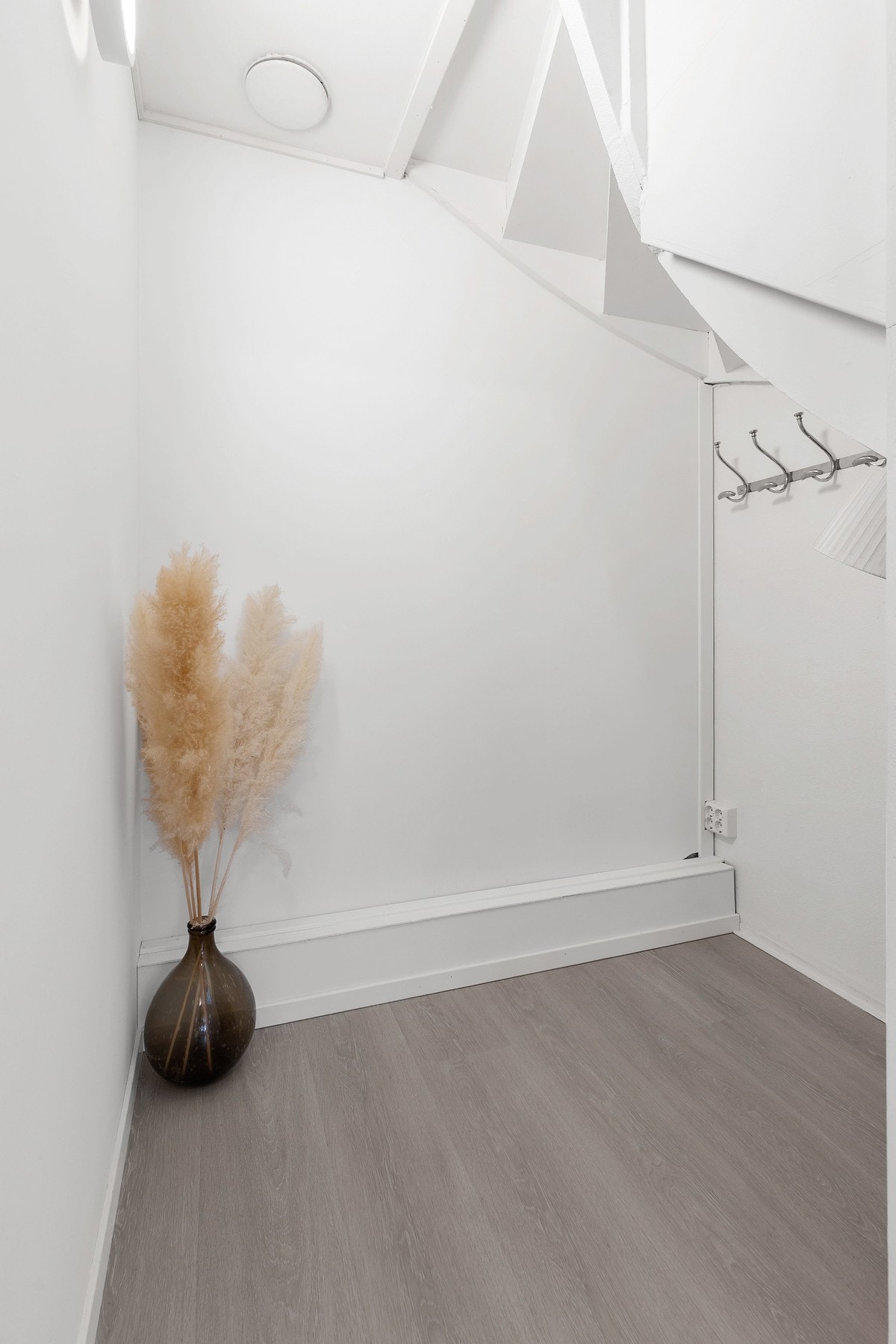 Lagringsplass under trappen Galleribilde