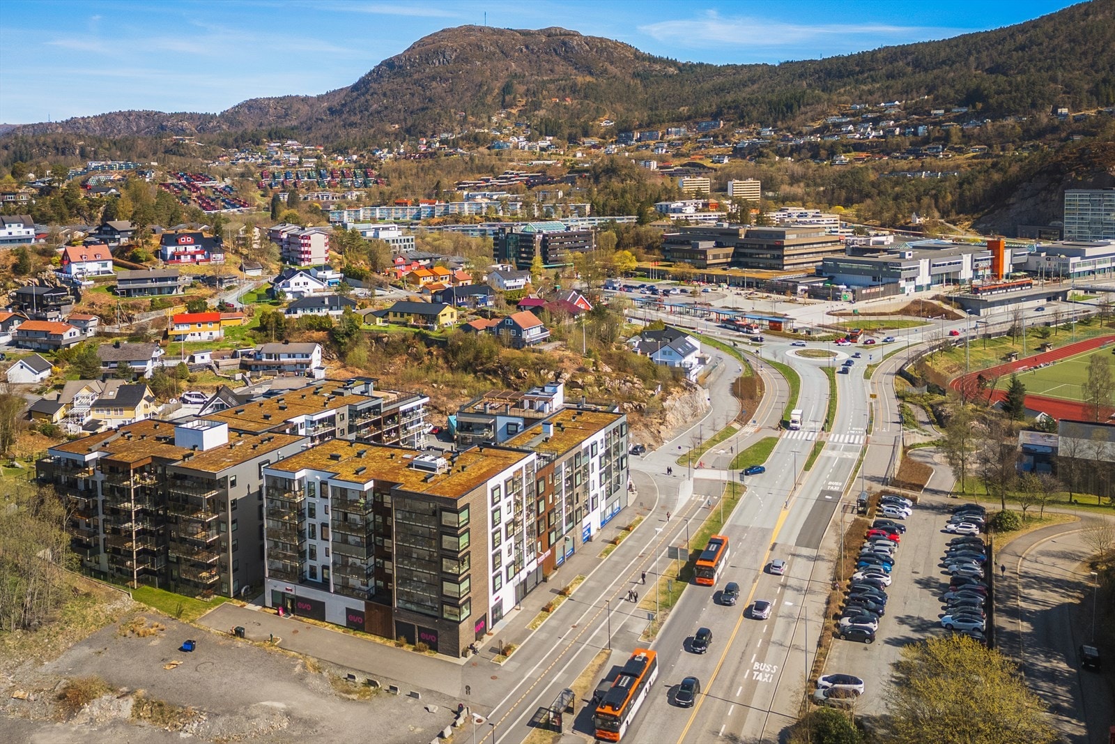En sjelden mulighet ettersom det ikke er ofte 2-roms leilighetene i sameiet kommer for salg. Galleribilde
