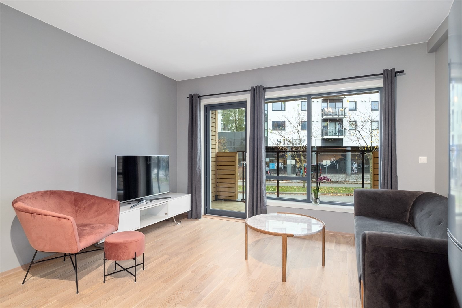 Romslig stue Galleribilde