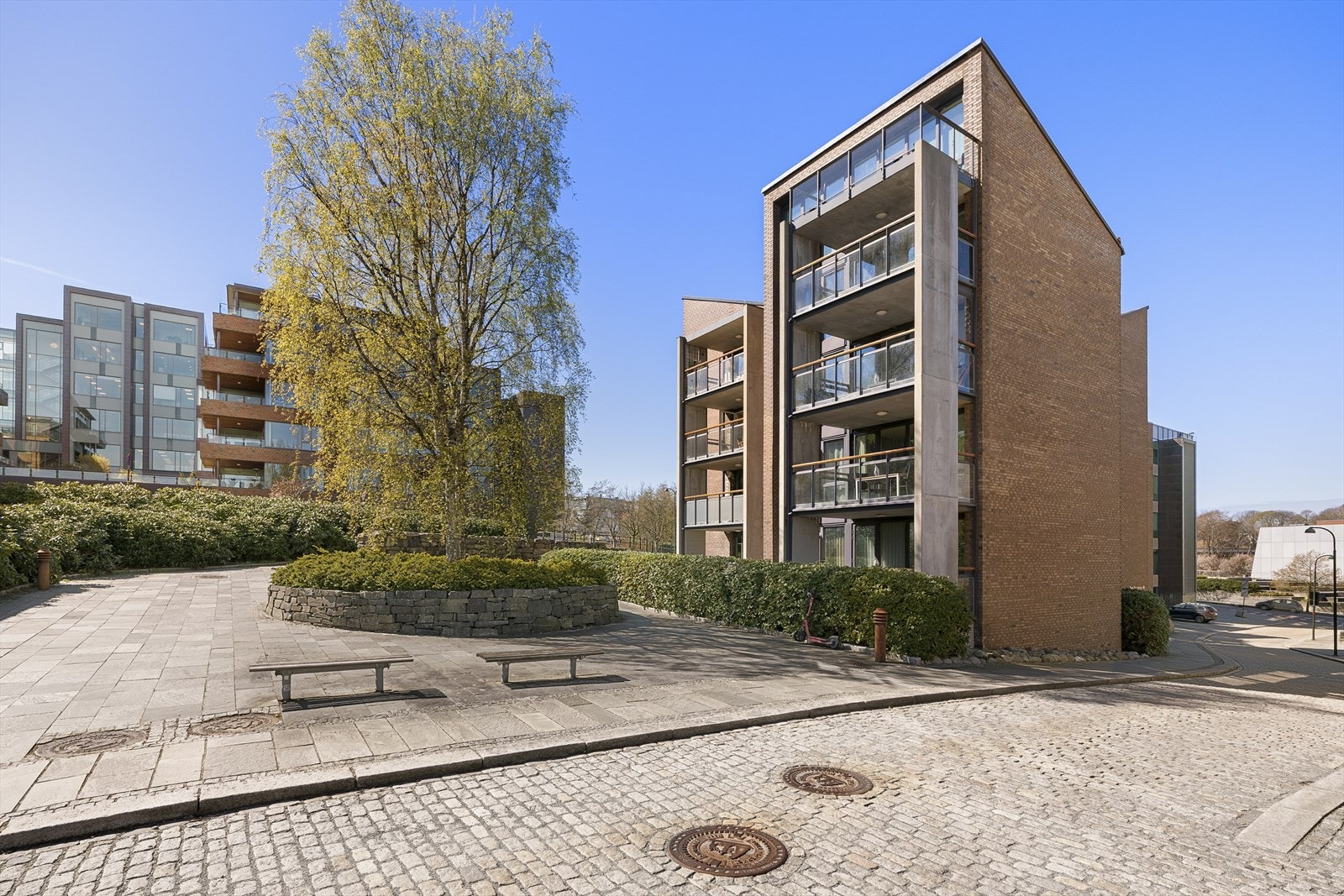 Området er populært og svært sentralt, men samtidig tilbaketrukket fra sentrumskjernen. Galleribilde