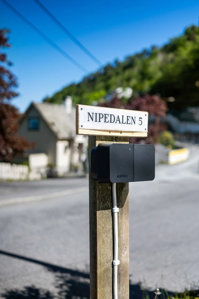 Parkering med el-billader Galleribilde