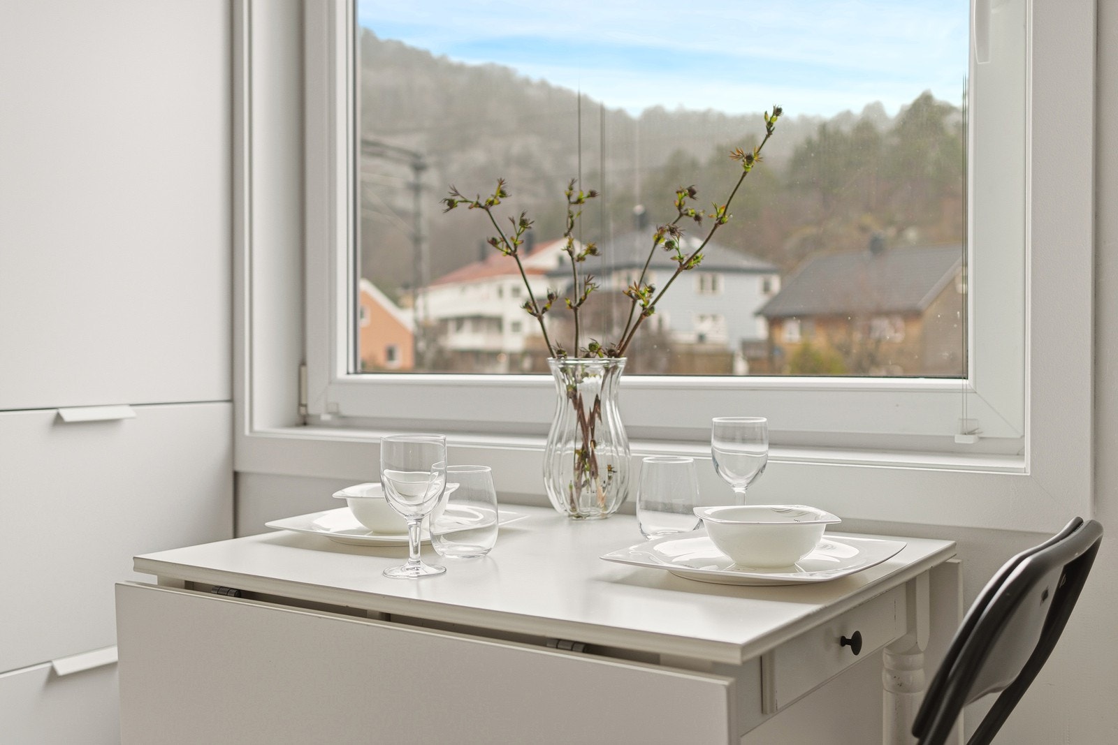 Det er plass til å innrede med et koselig frokostbord Galleribilde