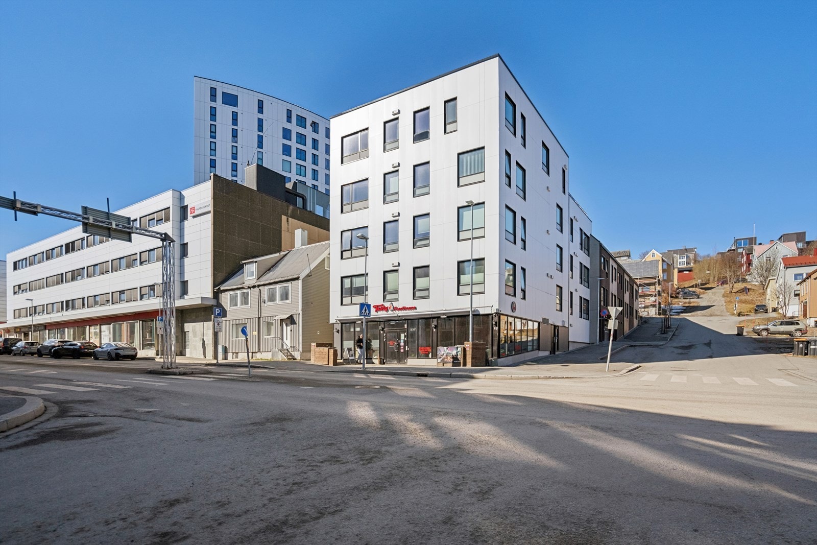 Sameiet Saras Hage består av 26 boligseksjoner og én næringsseksjon. Galleribilde