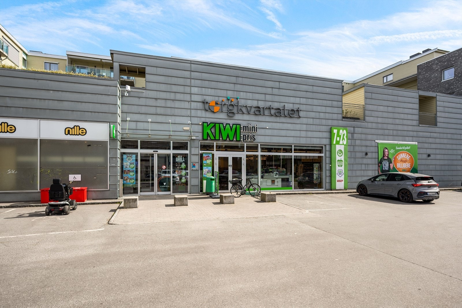 Mjøndalen sentrum har flere dagligvarebutikker, i tillegg er det er bare kort biltur til Alti Buskerud kjøpesenter Galleribilde