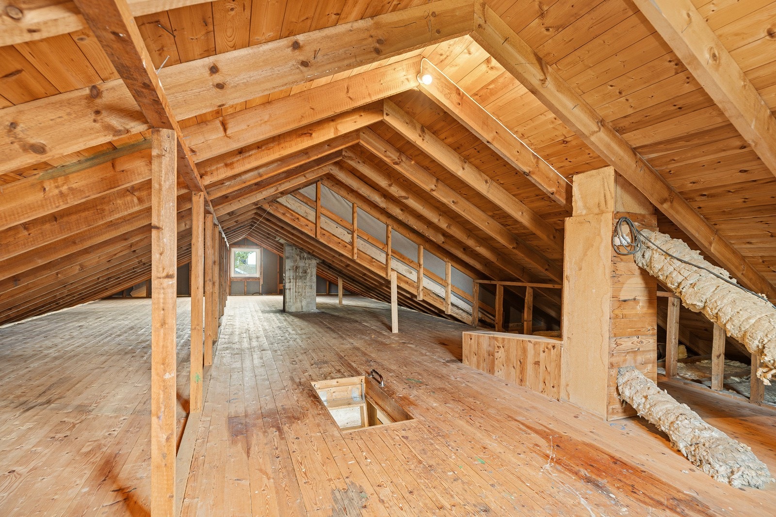 Uinnredet loft Galleribilde