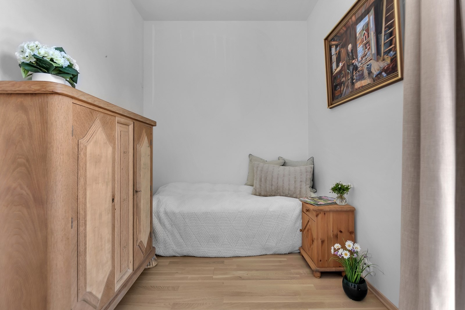 Soverom II | Soverommet egner seg godt som barnerom, gjesterom eller kontor. Galleribilde
