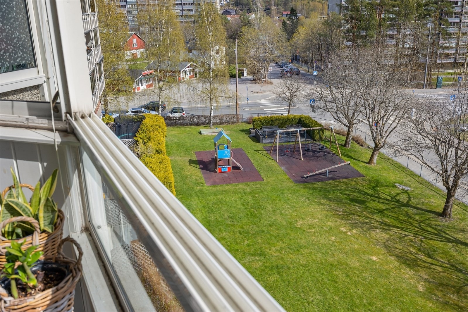 Fin utsikt mot et hyggelig fellesområde. Galleribilde