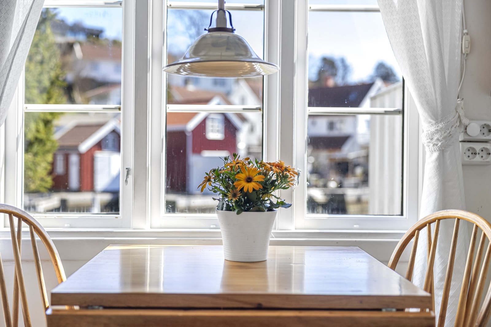 Utsikt fra kjøkkenvinduet. Galleribilde