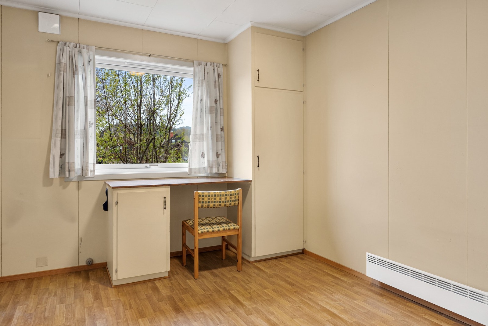 Arbeidsrom med gode bruksmuligheter Galleribilde