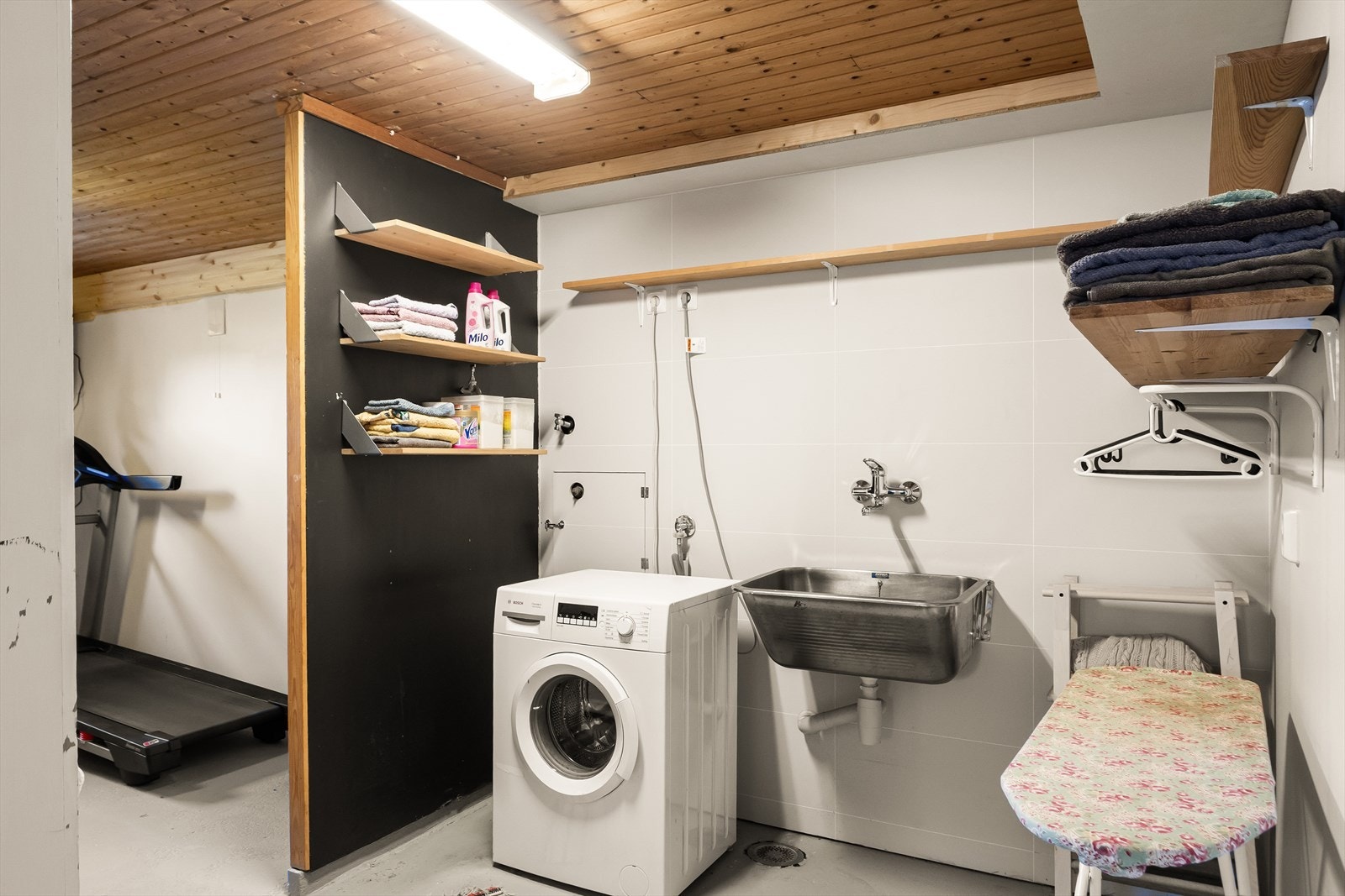 Romslig bod med vaskeromsdel. Perfekt for barnefamilien. Galleribilde