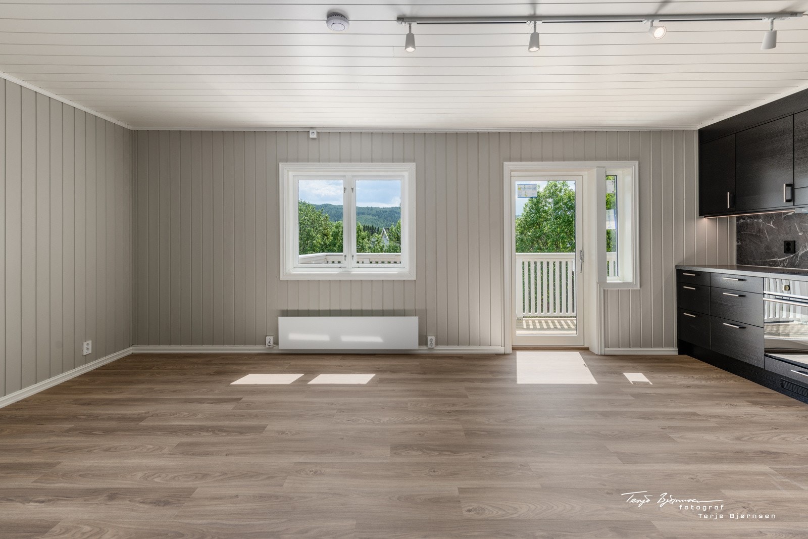 Åpen stue/kjøkken løsning. Galleribilde