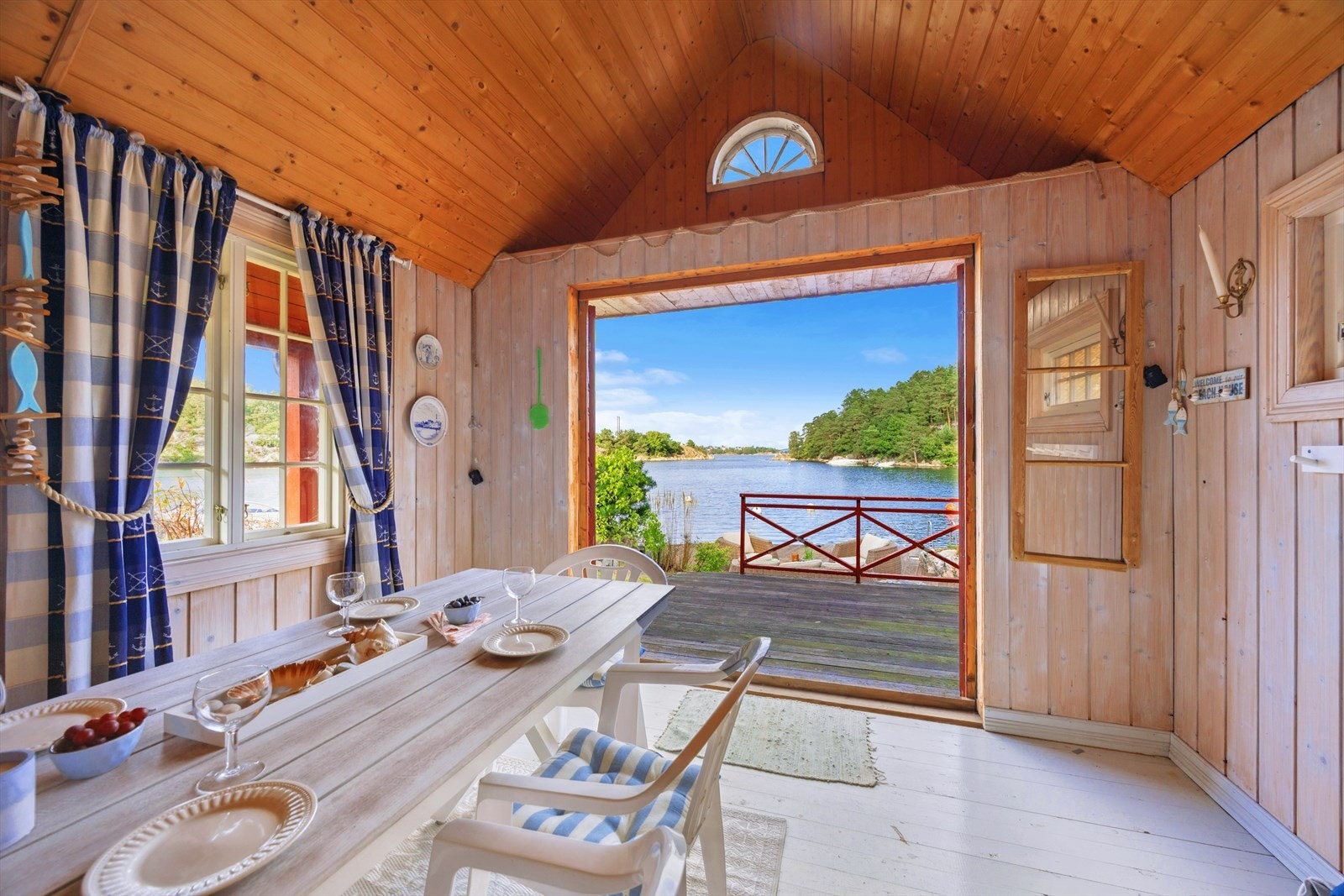 Det er flott utsikt mot leia og Skallefjorden. Galleribilde