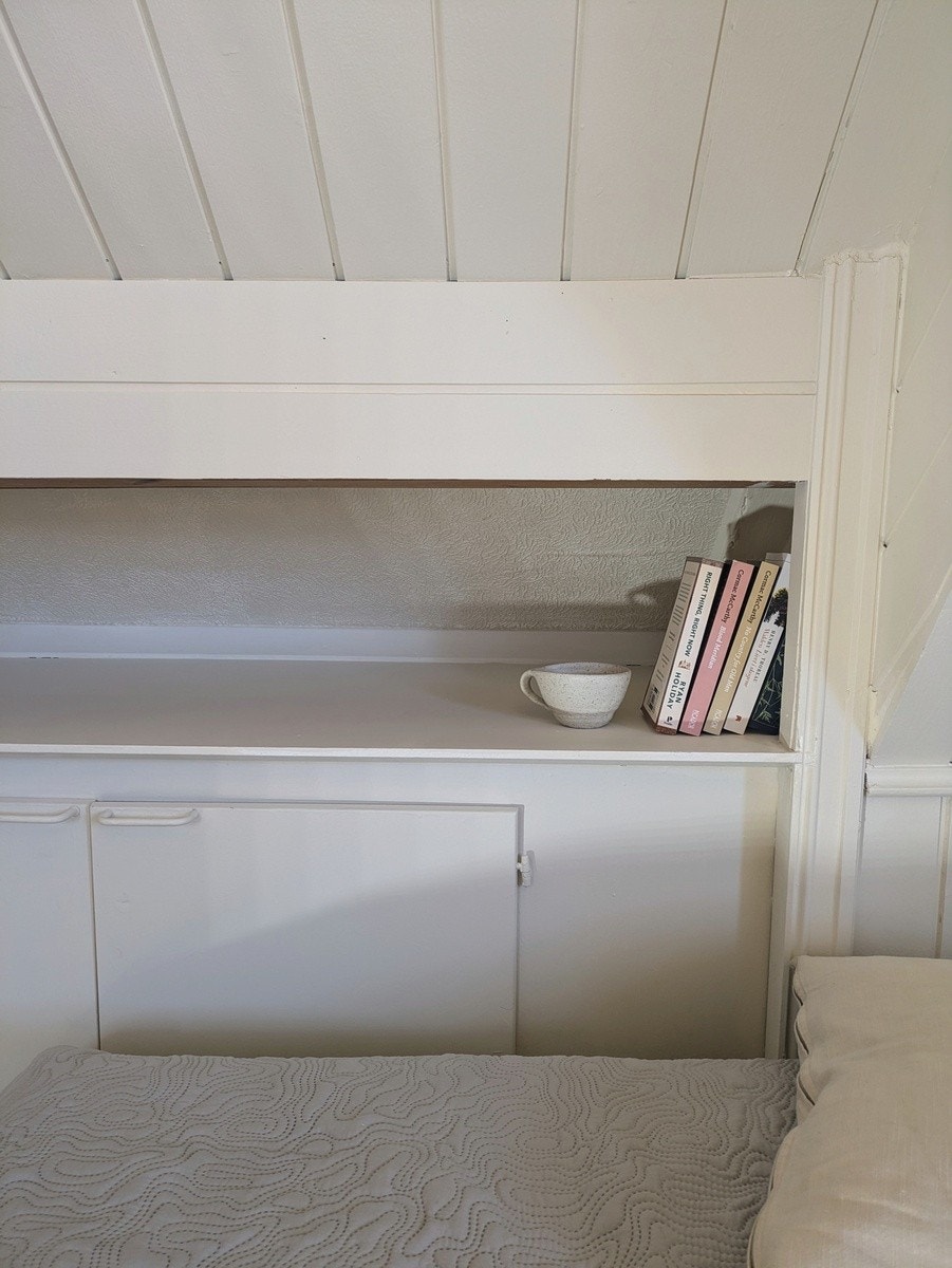 Nisje med innebygd skap på soverom 2. Galleribilde