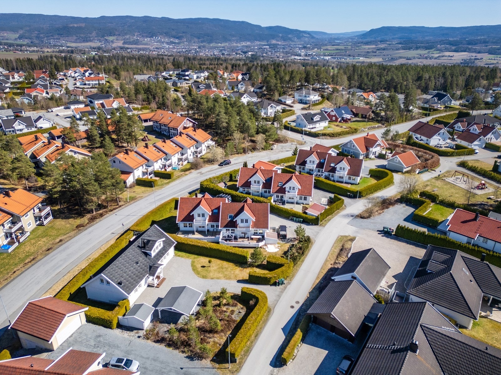Ormåsen er kjent som et trygt og fredelig nabolag med lite trafikk og støy. Galleribilde