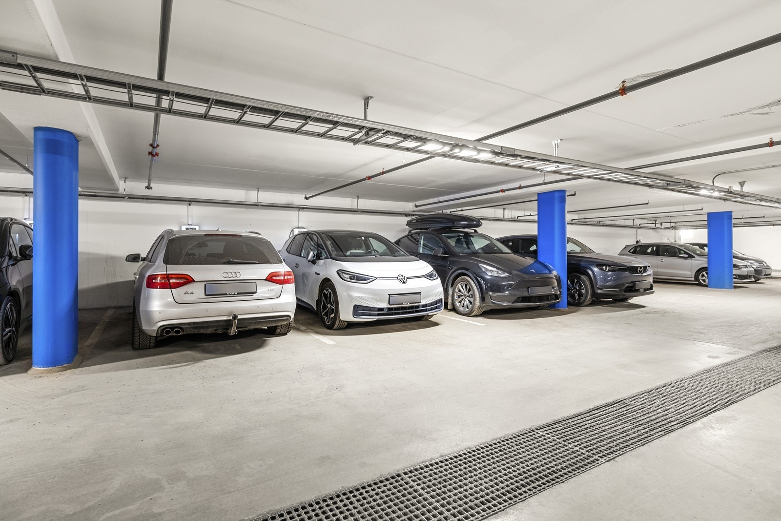 Det følger med 1 garasjeplass i anlegget, hvor det også finnes elbillader. Galleribilde