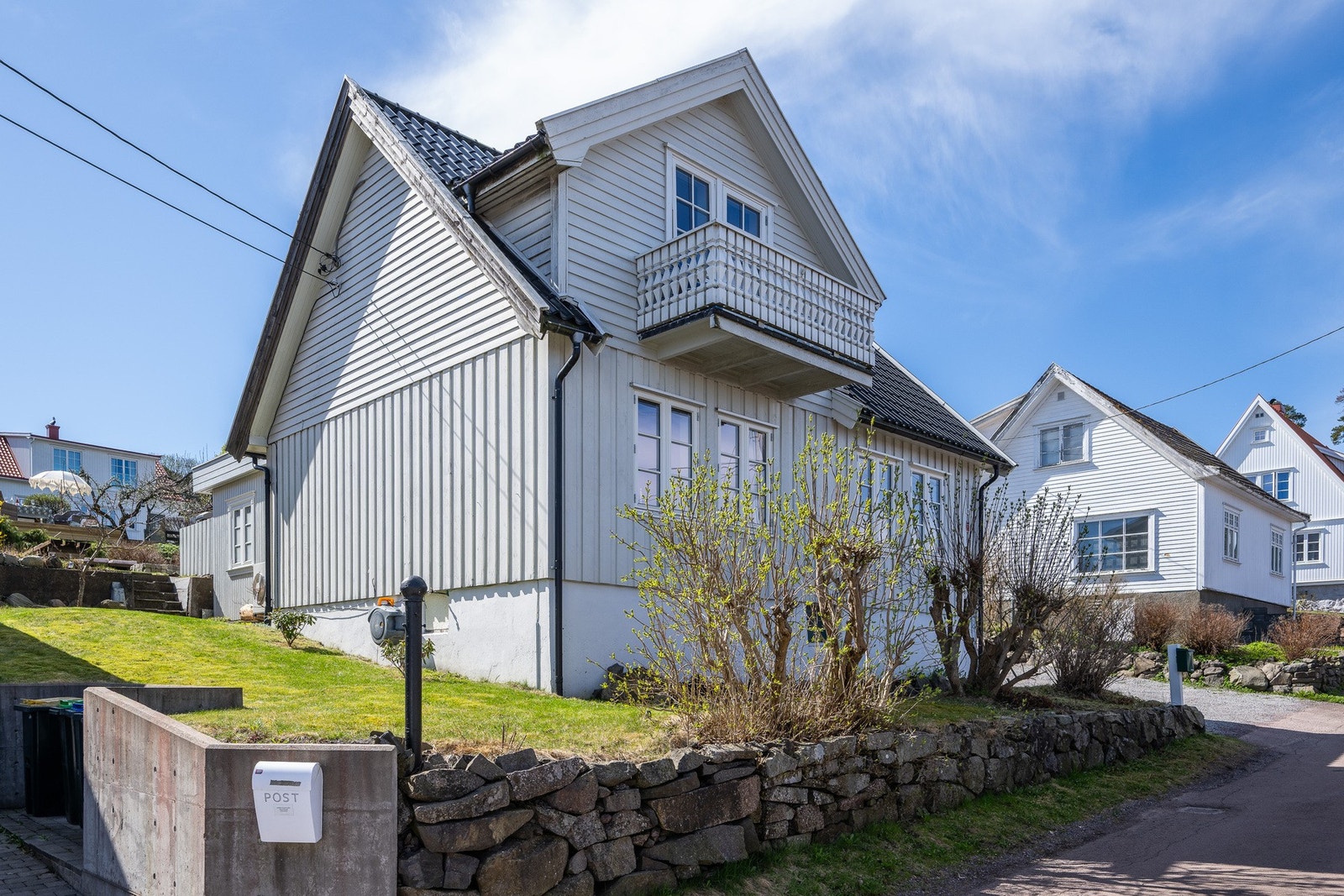 Nygata er Hortens eldste gate. Her har man det stille, samtidig som det er kort vei til dagligvareforretning, busstopp, skoler, barnehager og fantastiske turområder for å nevne noe. Galleribilde