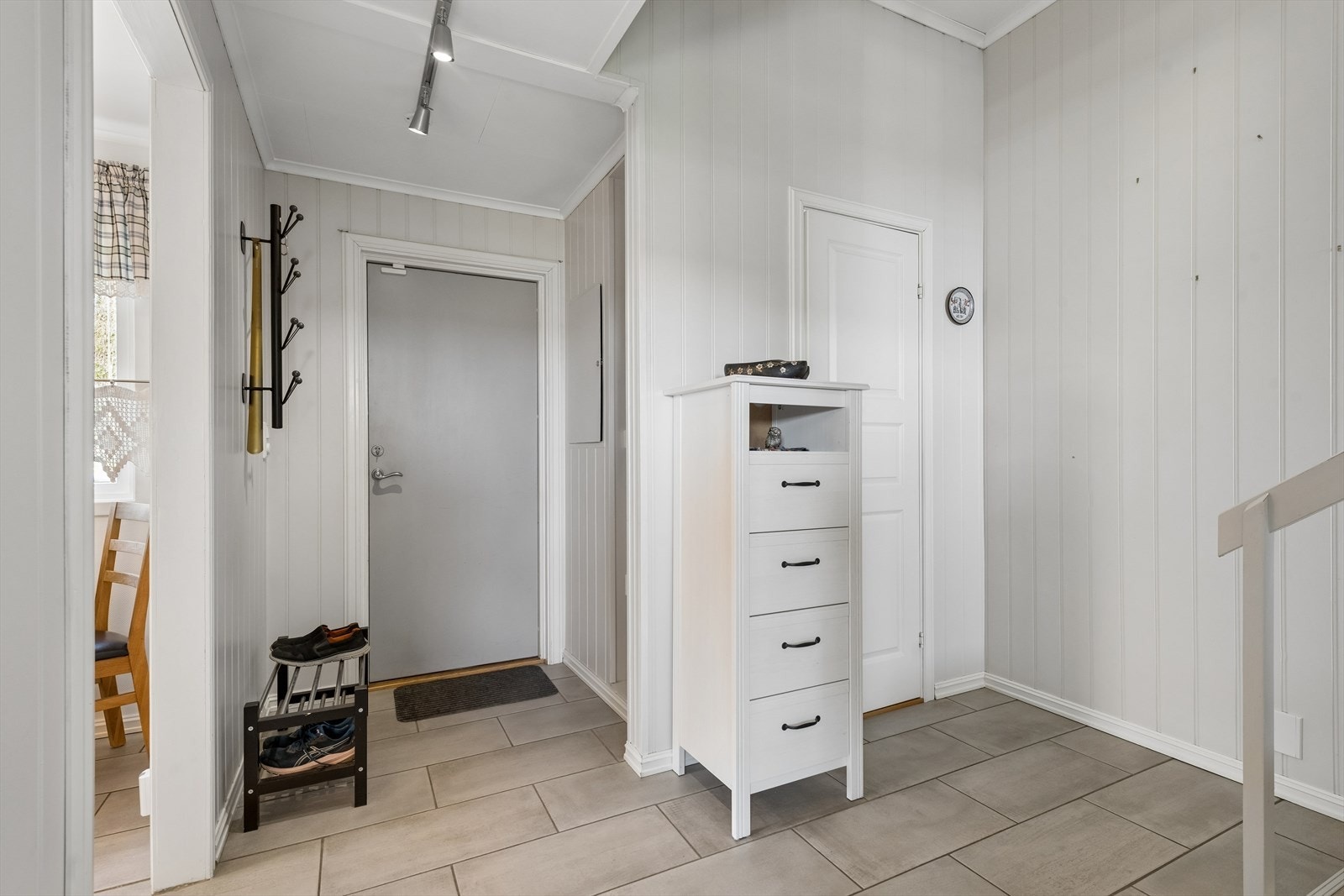 Herfra har du også tilgang til et praktisk toalettrom i tilknytning til inngangen. Galleribilde