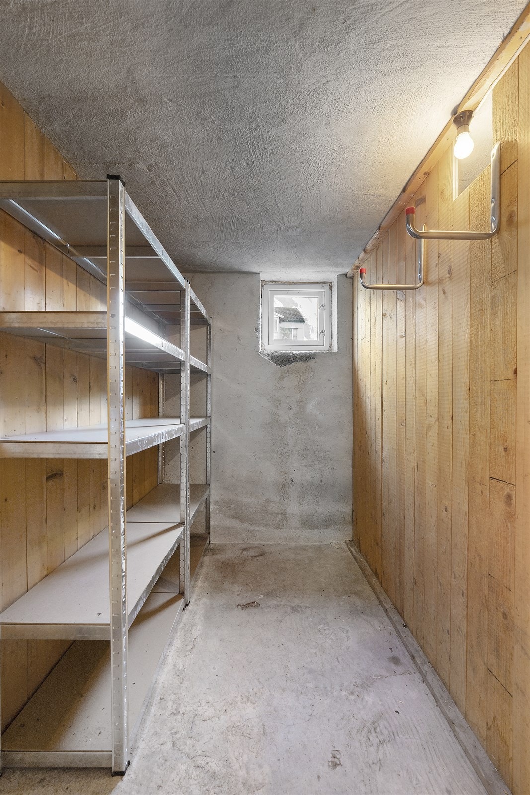 Kjellerbod 2 Galleribilde