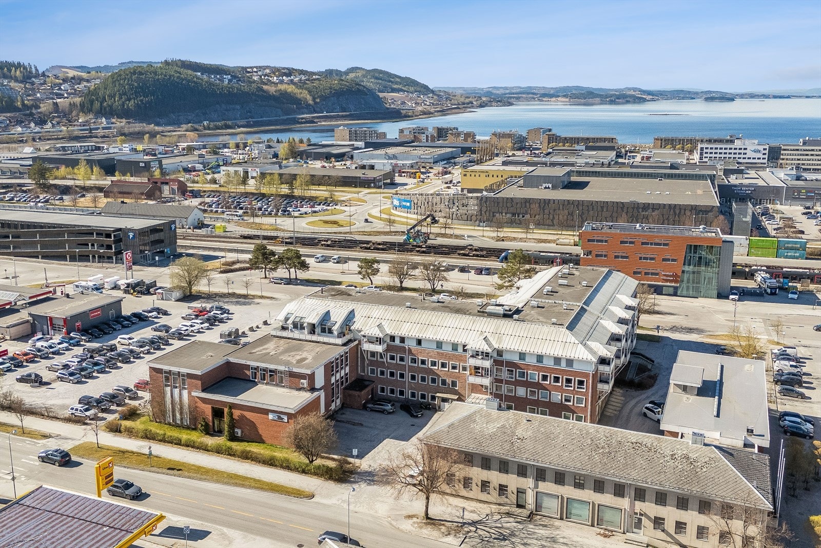 Velkommen til Strandvegen 22b - 3-roms leilighet på ca. 95 kvm. i Steinkjer sentrum. Galleribilde