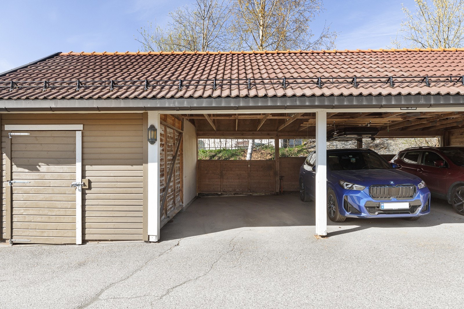 Det medfølger carportplass til leiligheten. Galleribilde