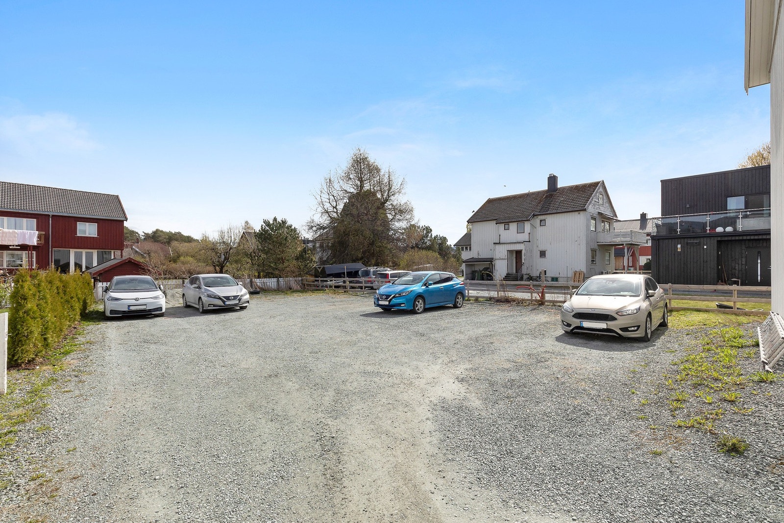 Parkering på felles angitt plass. Galleribilde