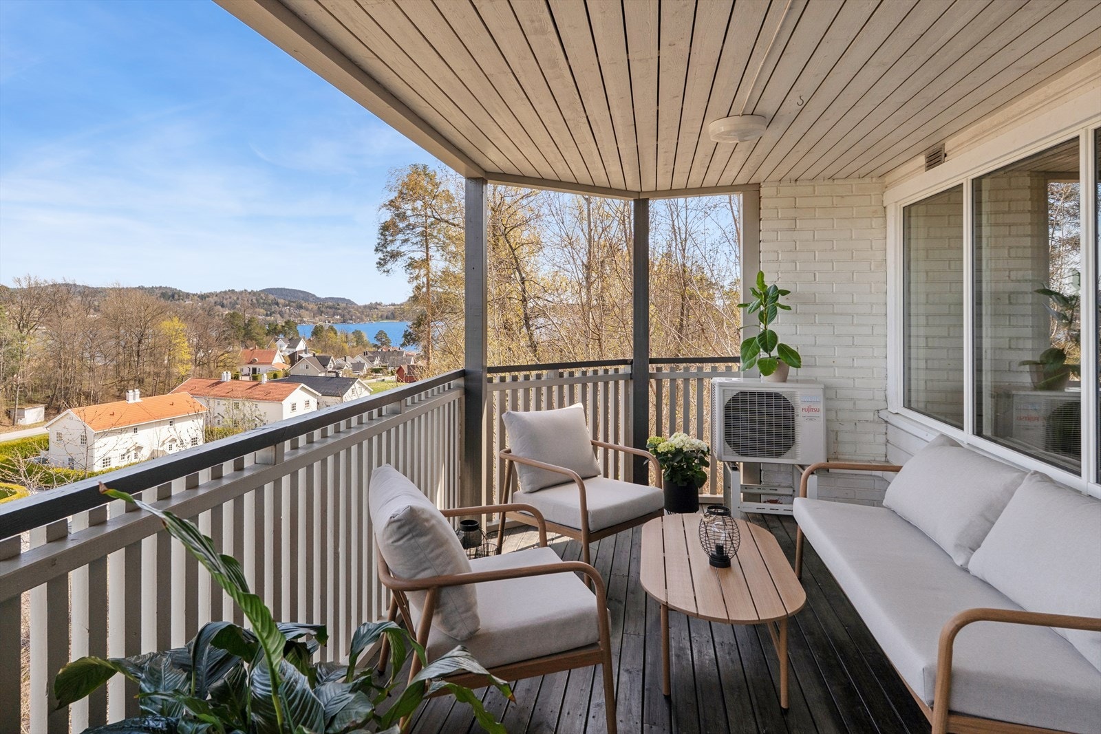 Stor overbygd veranda på 16 kvm Galleribilde